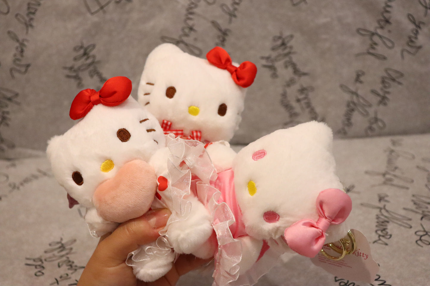 Sanrio mini plush-keychain-HELLO KITTY with lolita dress