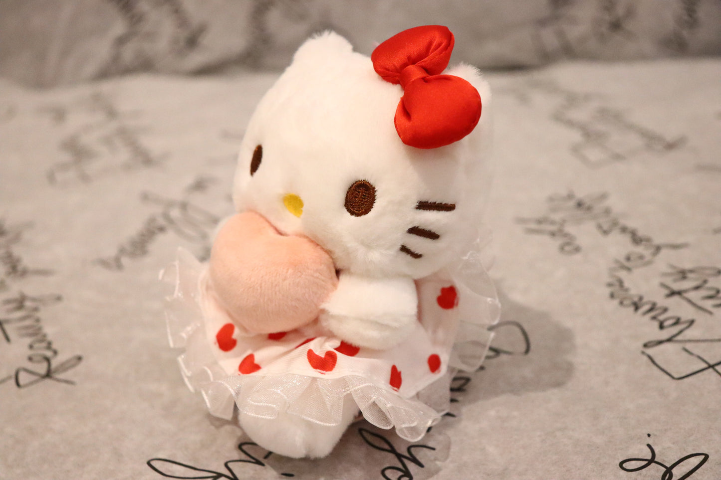 Sanrio mini plush-keychain-HELLO KITTY with lolita dress