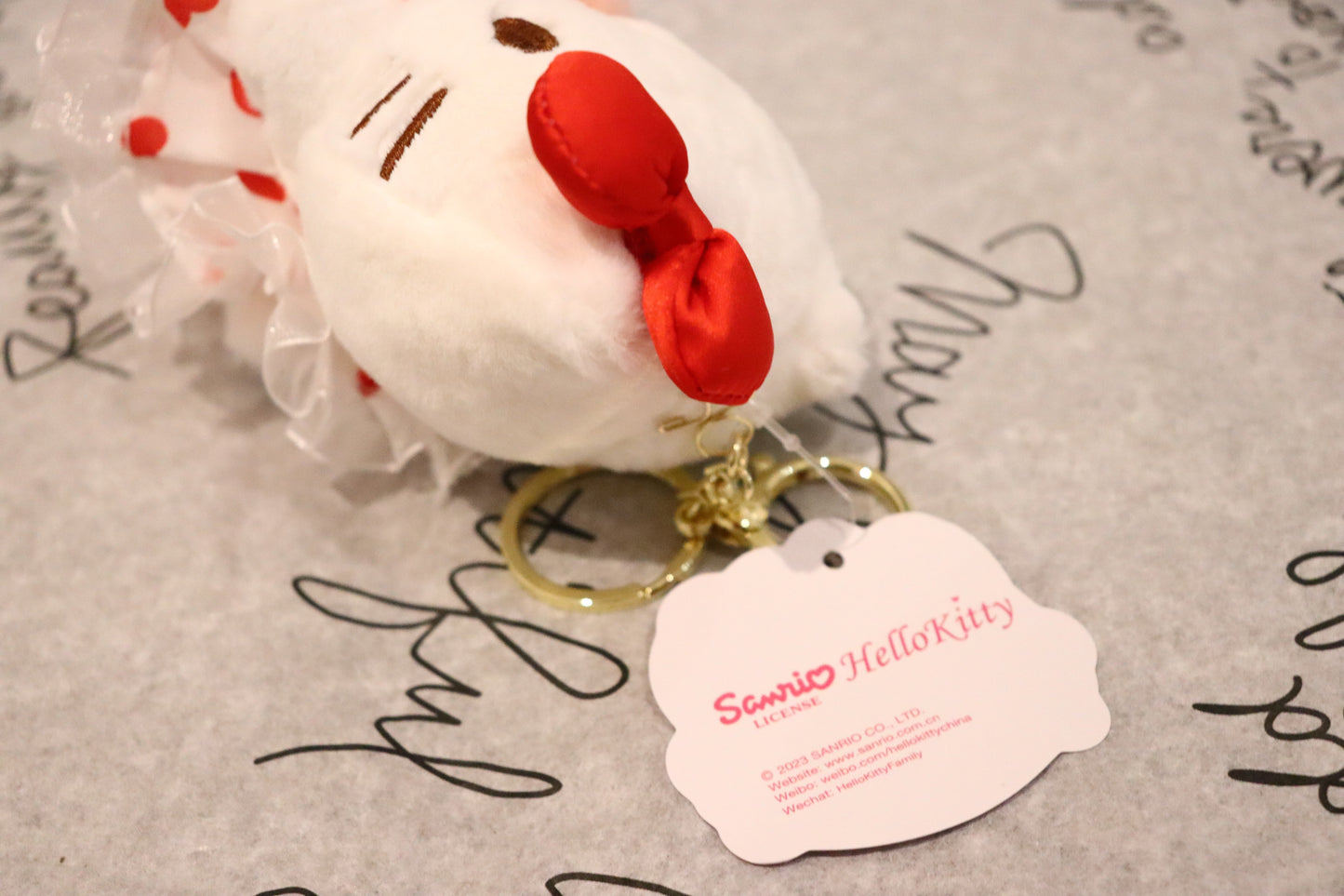 Sanrio mini plush-keychain-HELLO KITTY with lolita dress