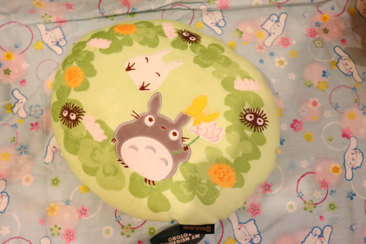 Pillow green of Totoro-clover-studio ghibli