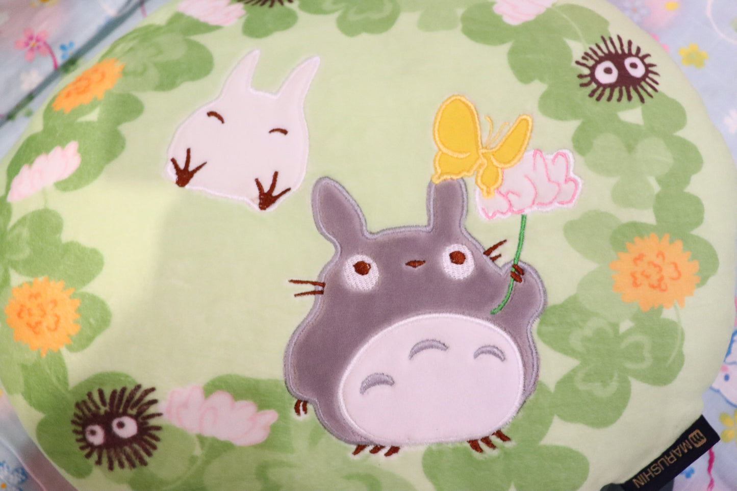 Pillow green of Totoro-clover-studio ghibli