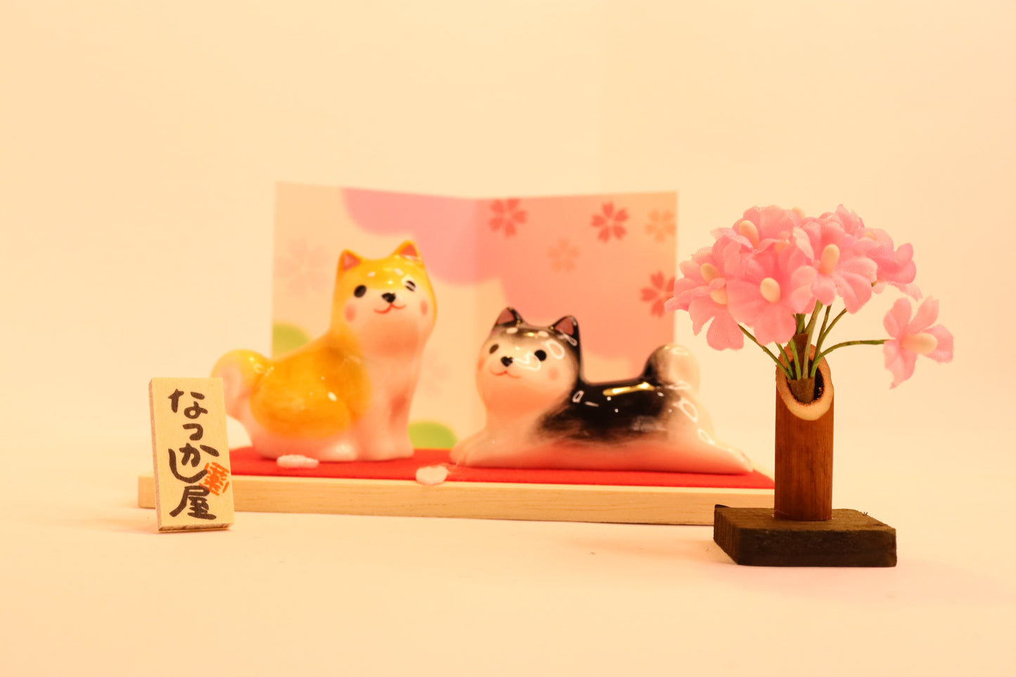 2 Shiba inu~~Japanese dogs sit with Sakura flower - LE COSE DIYADI