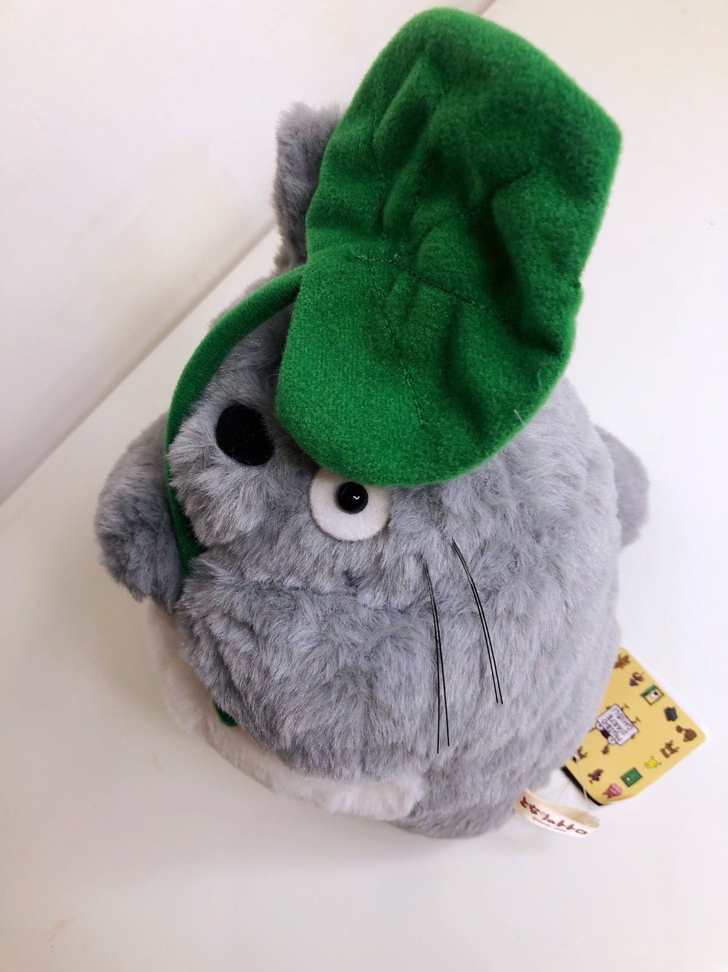 Peluche pupazzo di Totoro con foglio (Grande) - LE COSE DIYADI