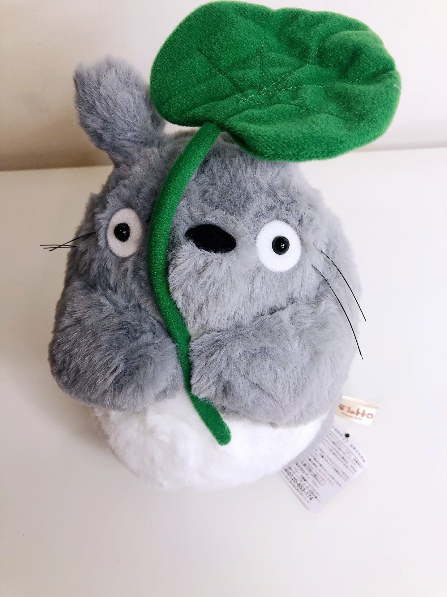 Peluche pupazzo di Totoro con foglio (Grande) - LE COSE DIYADI